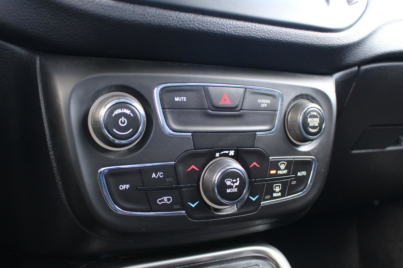 Used 2020 Jeep Compass Latitude w/ Popular Equipment Group image 27