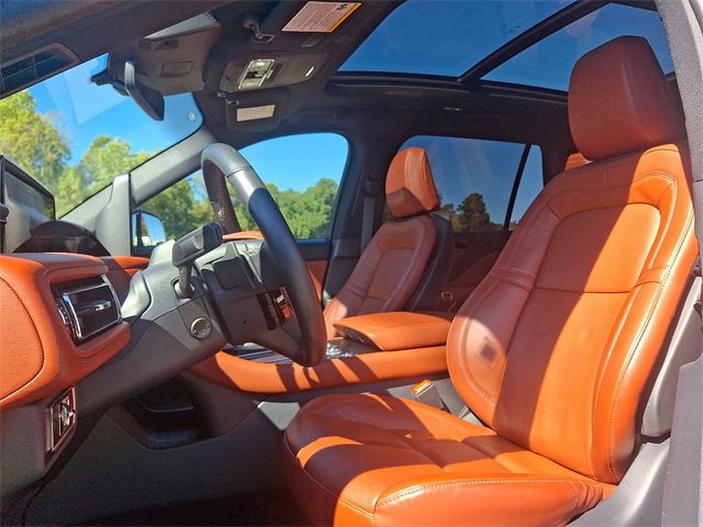 Used 2025 Lincoln Aviator Reserve w/ Jet Appearance Package image 13