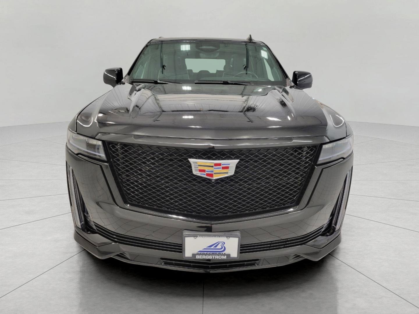 Certified 2024 Cadillac Escalade Sport Platinum w/ Heavy-Duty Trailer Package image 14