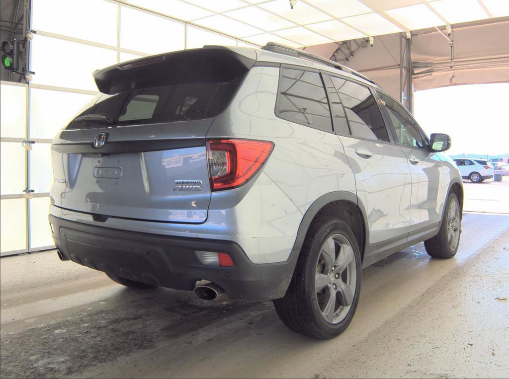 Used 2019 Honda Passport Touring image 2