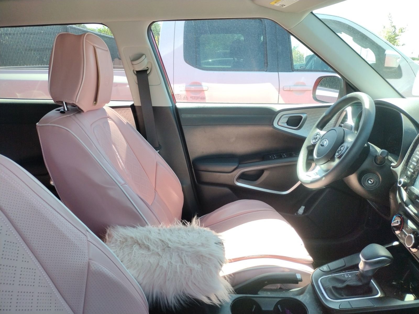 Used 2021 Kia Soul LX image 4