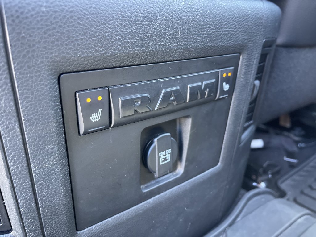 Used 2018 RAM 1500 Laramie w/ Convenience Group AWD/4WD image 37