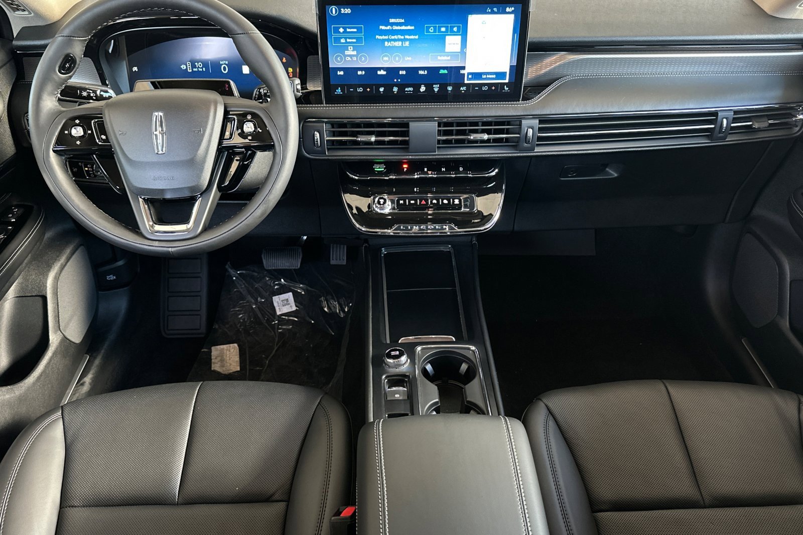 New 2025 Lincoln Corsair Reserve w/ Equipment Group 202A image 12