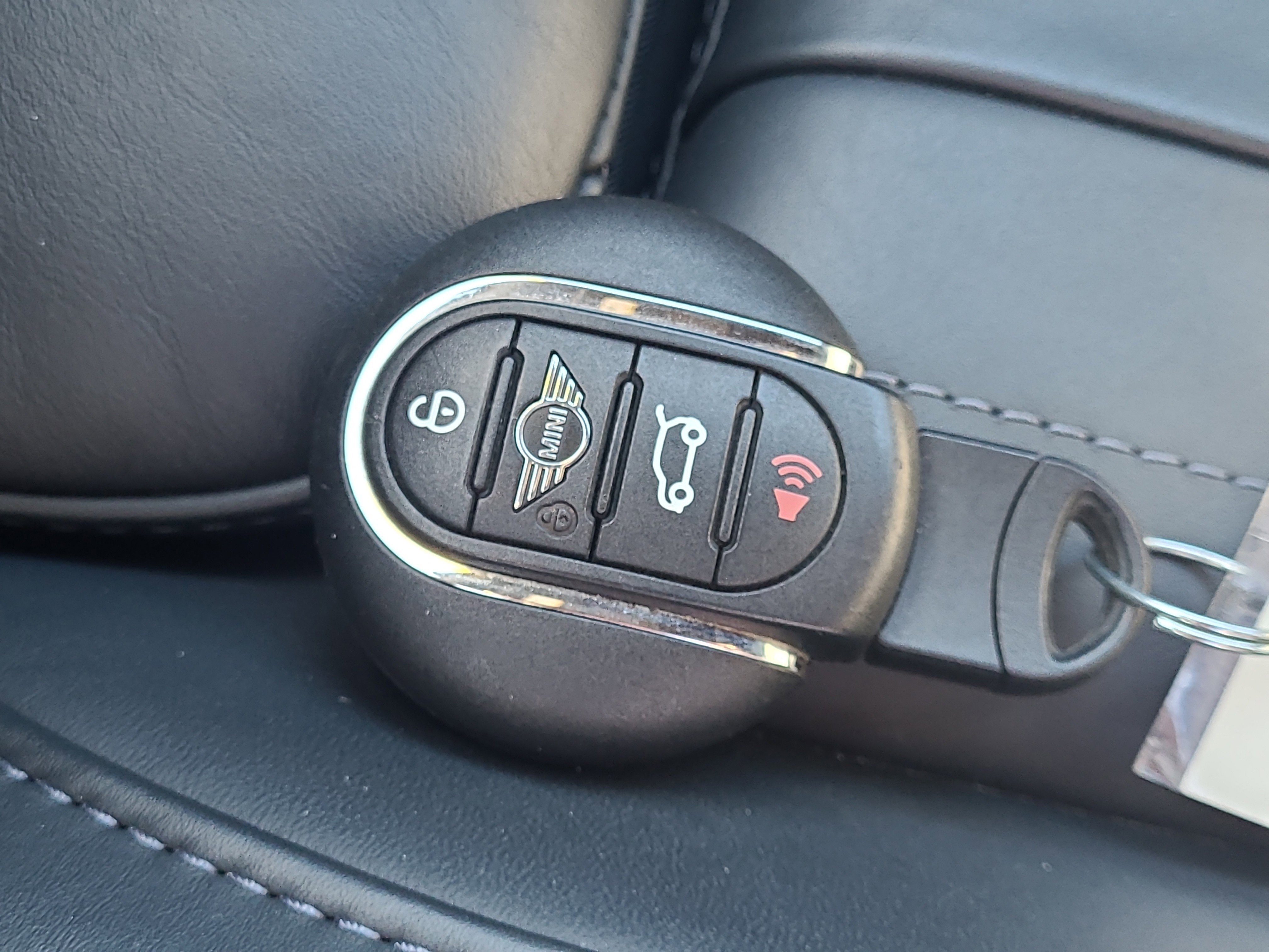 Used 2011 MINI Cooper Hardtop image 30