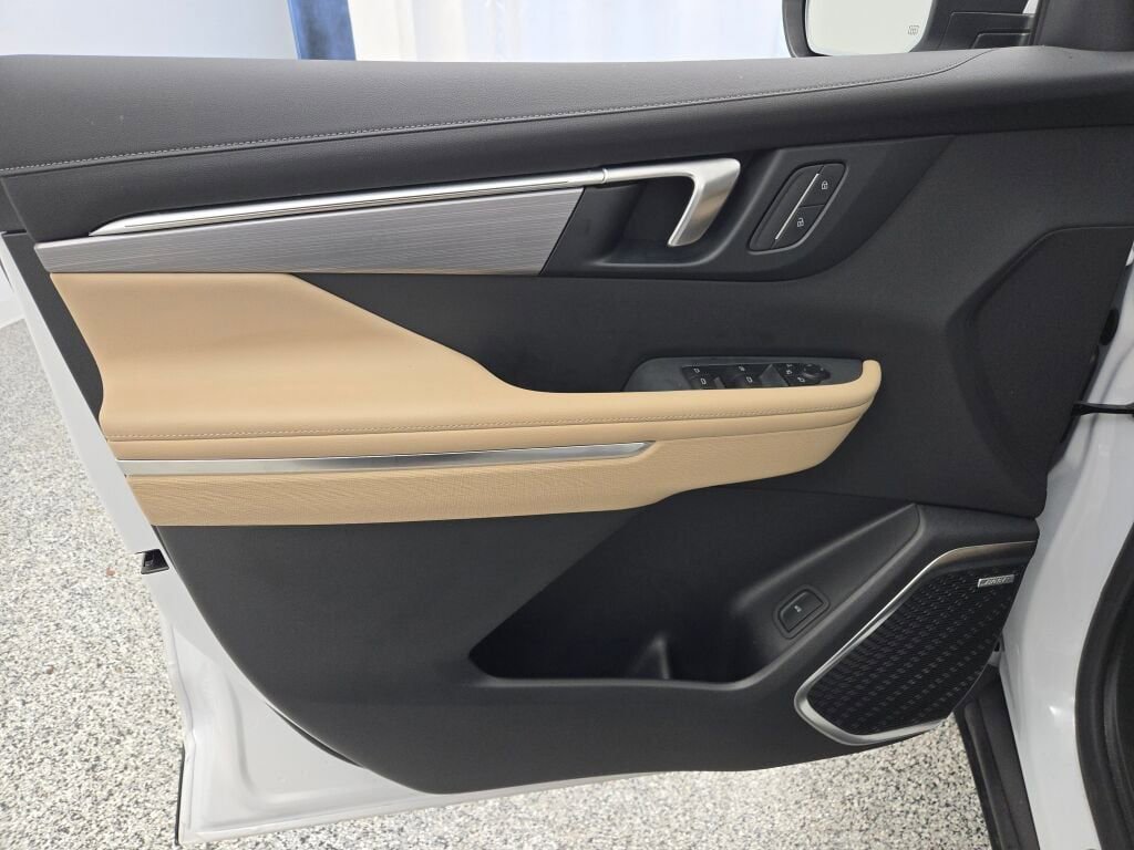 New 2026 Buick Enclave Preferred w/ LPO, Floor Liner Package image 23