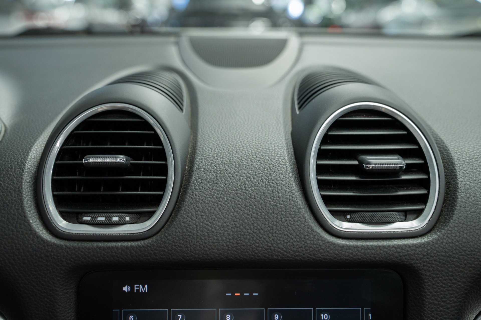 Used 2017 Porsche 718 Boxster image 31