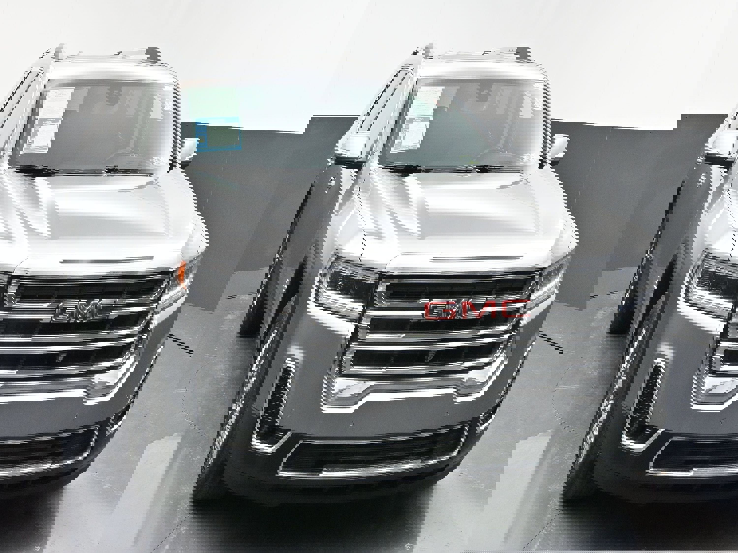 Used 2023 GMC Acadia SLT w/ Technology Package image 2