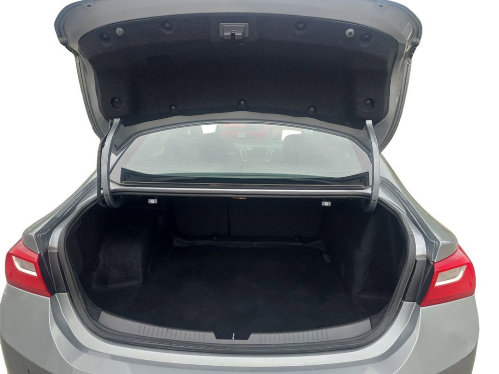 Used 2024 Chevrolet Malibu LT FWD image 19