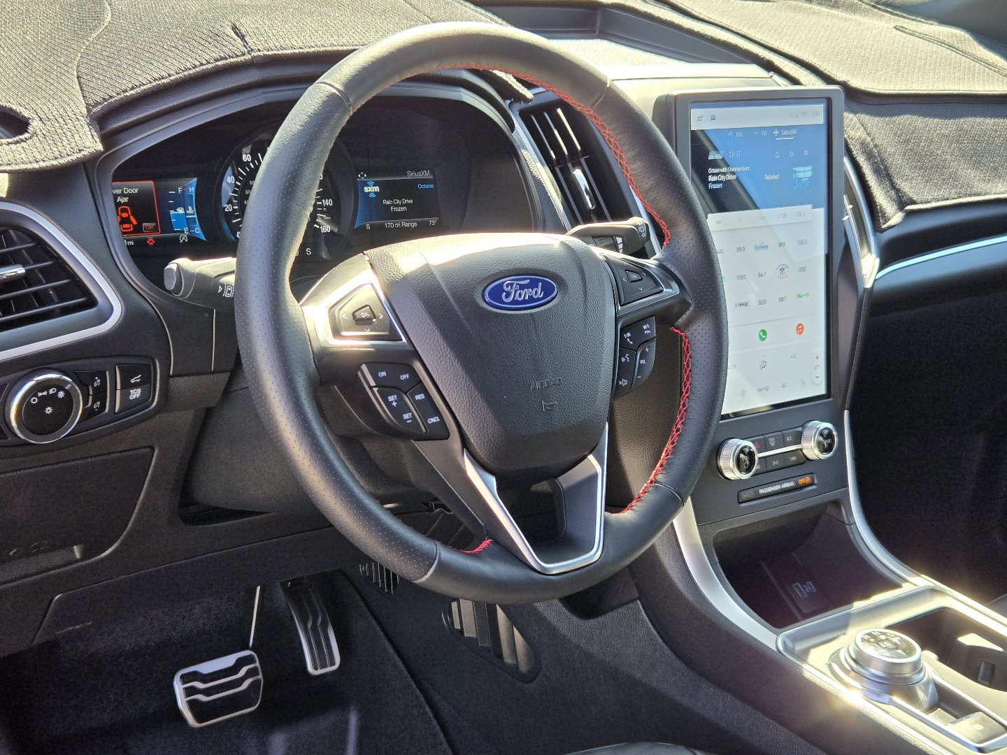 Used 2023 Ford Edge ST-Line AWD/4WD image 21