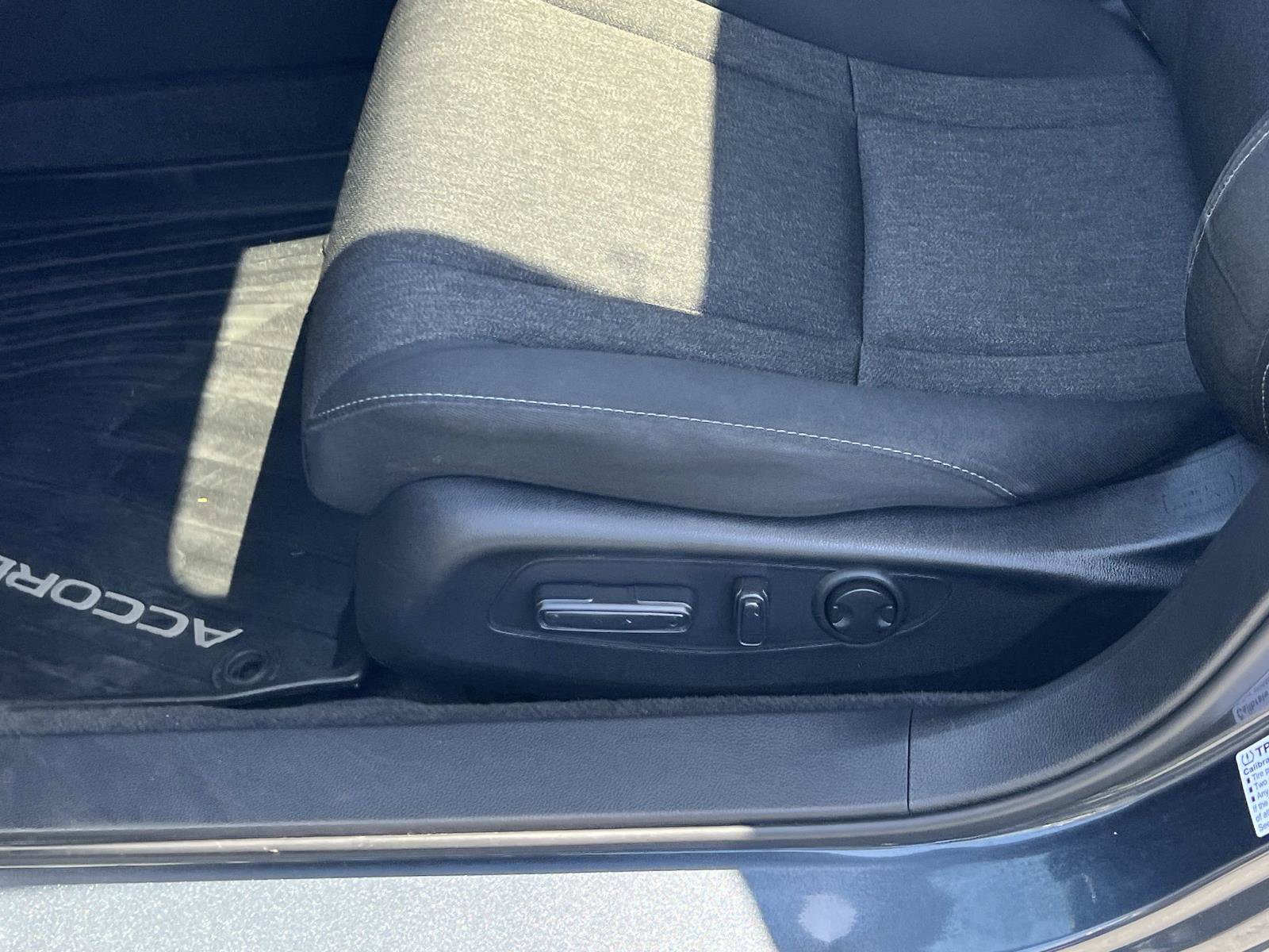 Certified 2024 Honda Accord EX image 17