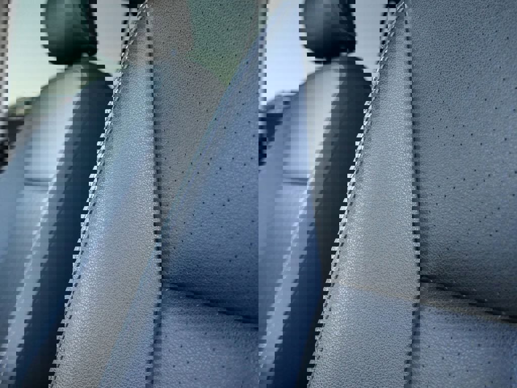 Used 2022 Volkswagen Tiguan SE image 13