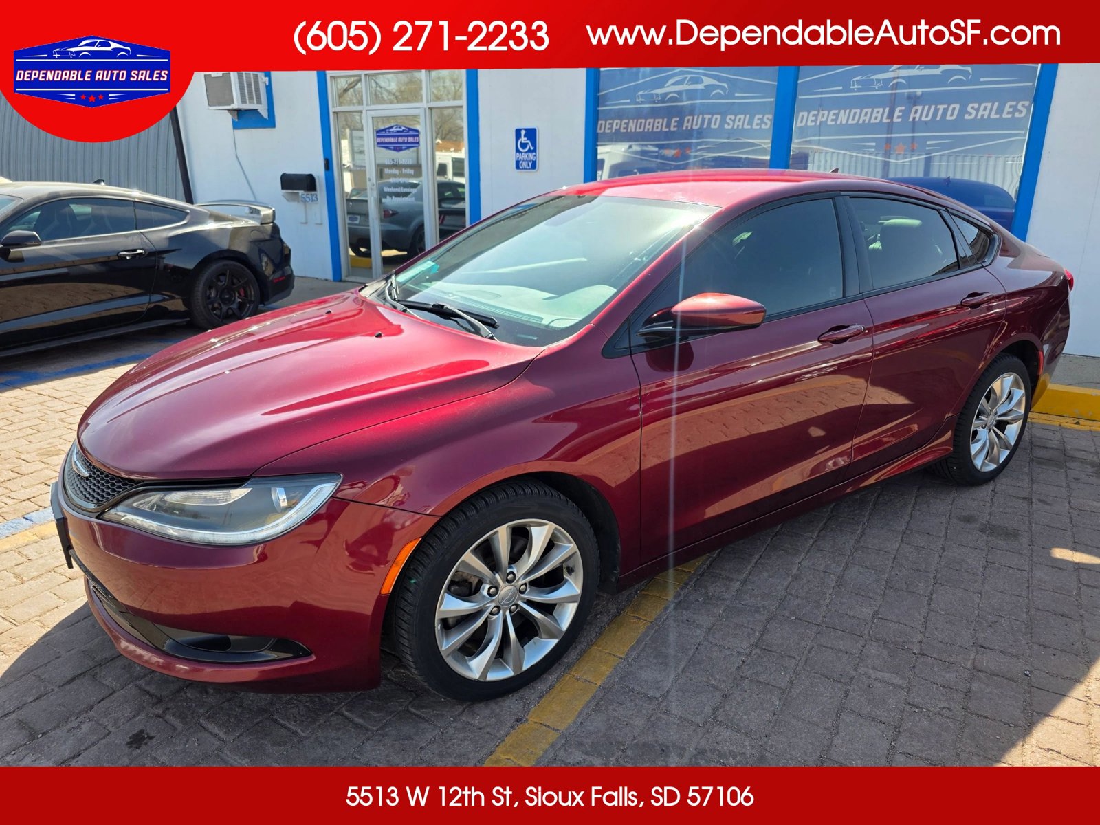 Used 2015 Chrysler 200 S w/ Navigation & Sound Group I AWD/4WD image 1