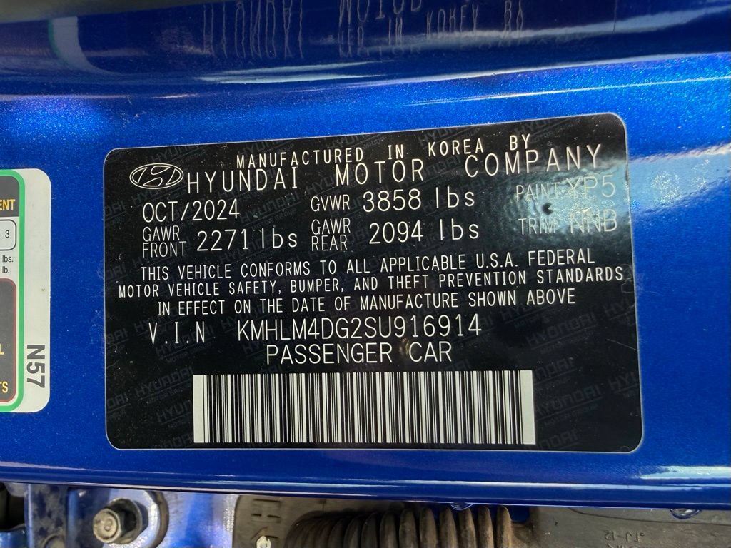 Certified 2025 Hyundai Elantra Sport FWD image 32