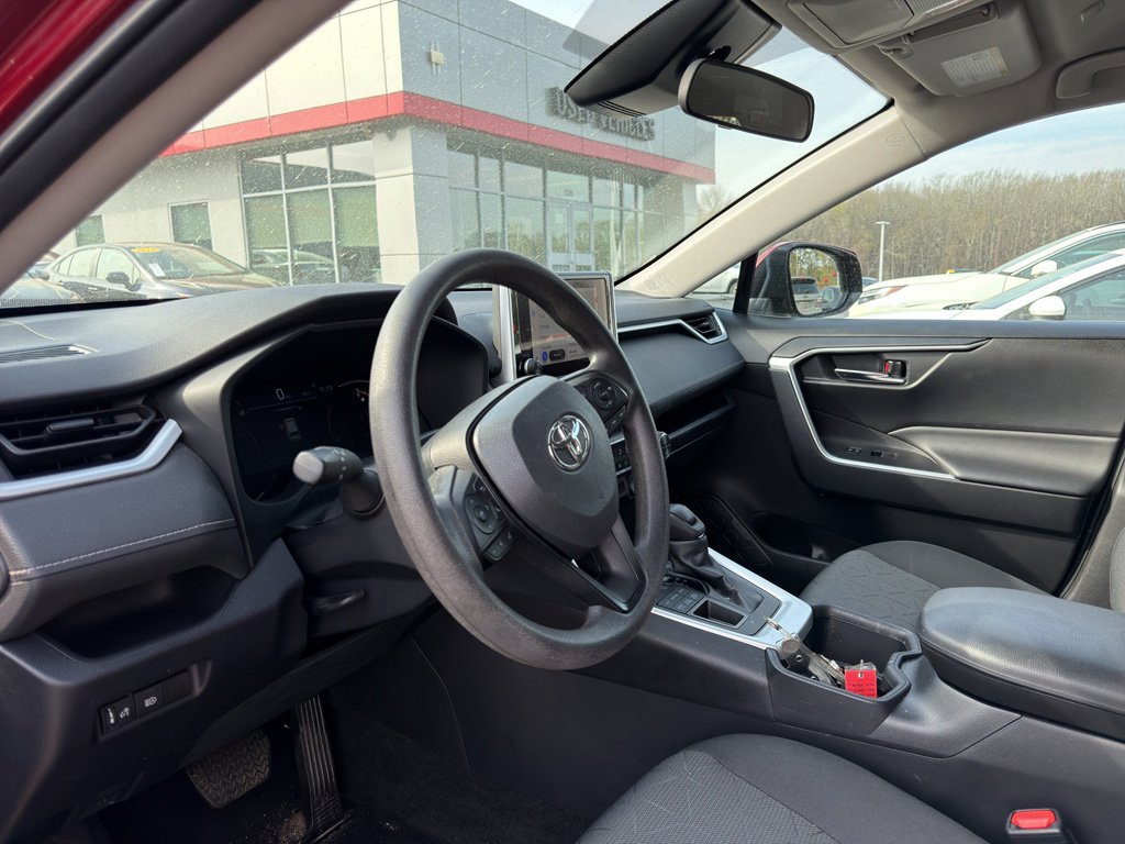 Used 2023 Toyota RAV4 XLE image 22