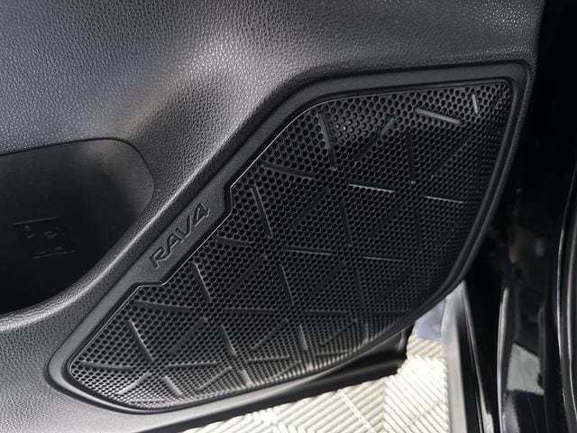 Used 2021 Toyota RAV4 LE AWD/4WD image 25