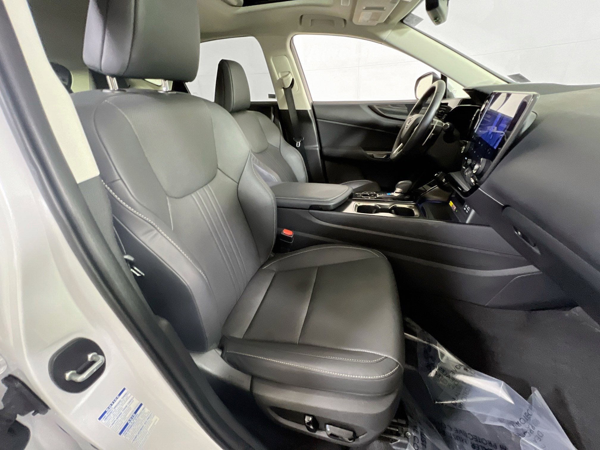 Used 2022 Lexus NX 350h AWD image 27