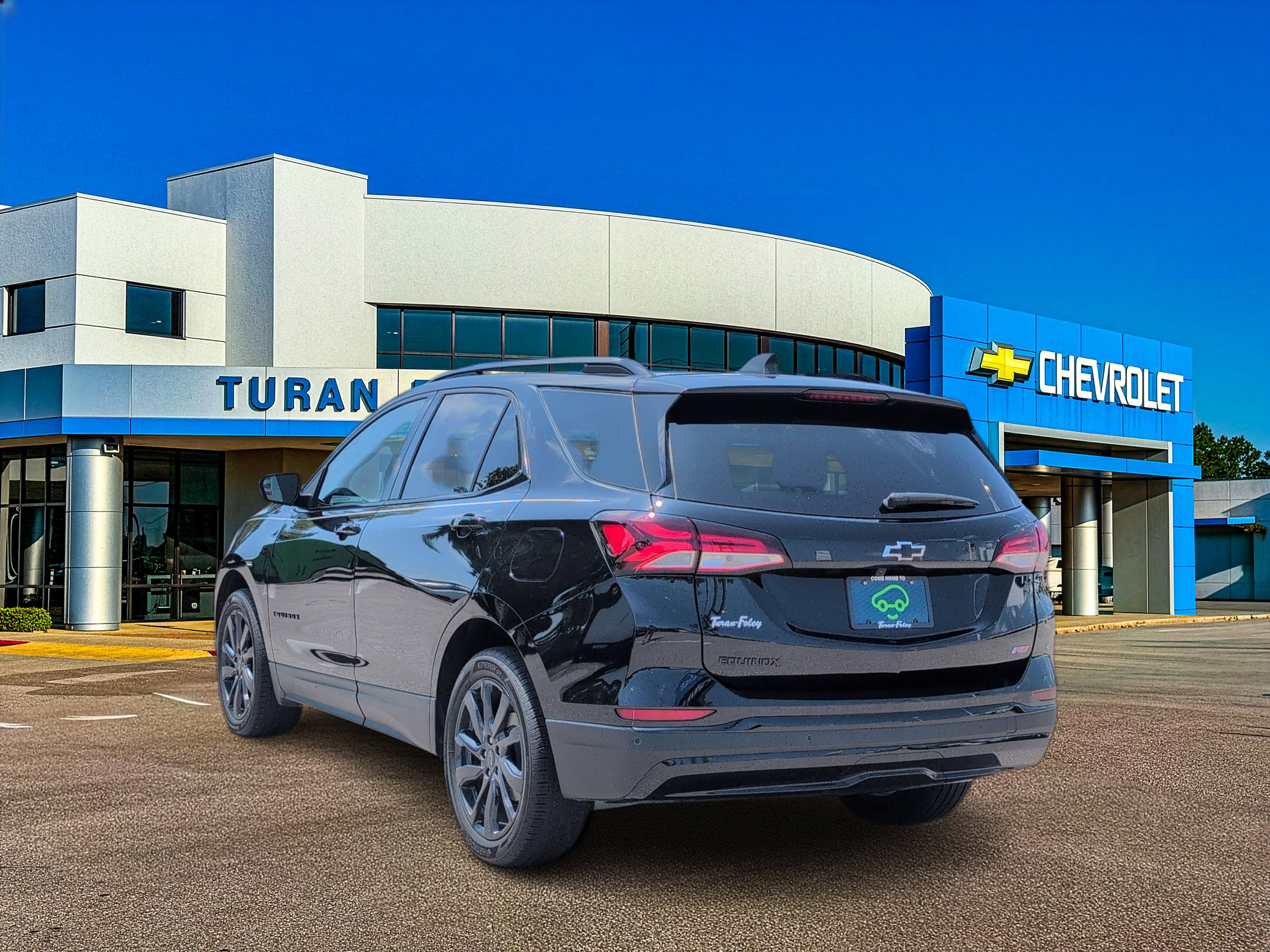 Certified 2024 Chevrolet Equinox RS FWD image 3