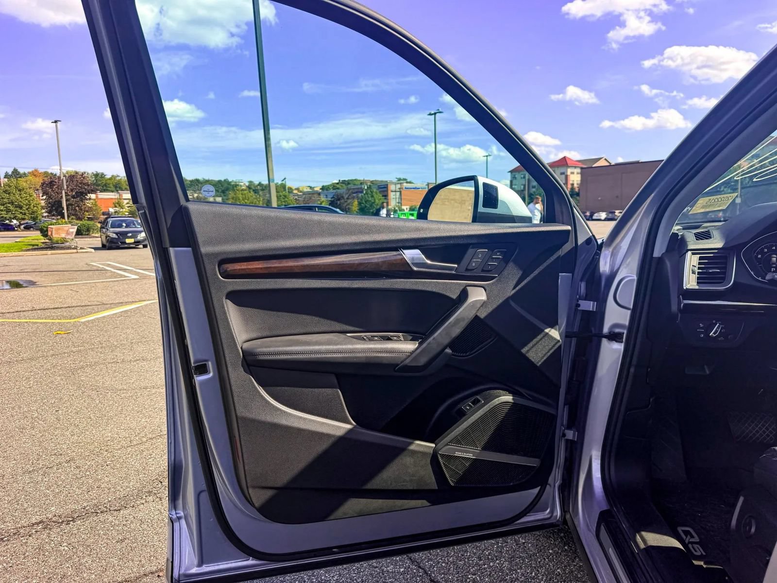 Used 2019 Audi Q5 2.0T Premium Plus w/ Premium Plus Package AWD/4WD image 10