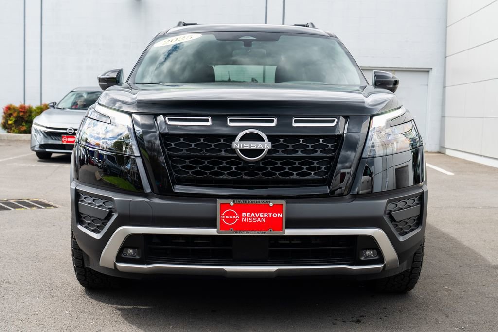 Used 2025 Nissan Pathfinder Rock Creek image 2