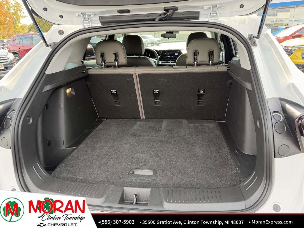 Certified 2026 Chevrolet Trax ACTIV w/ Sunroof Package FWD image 12