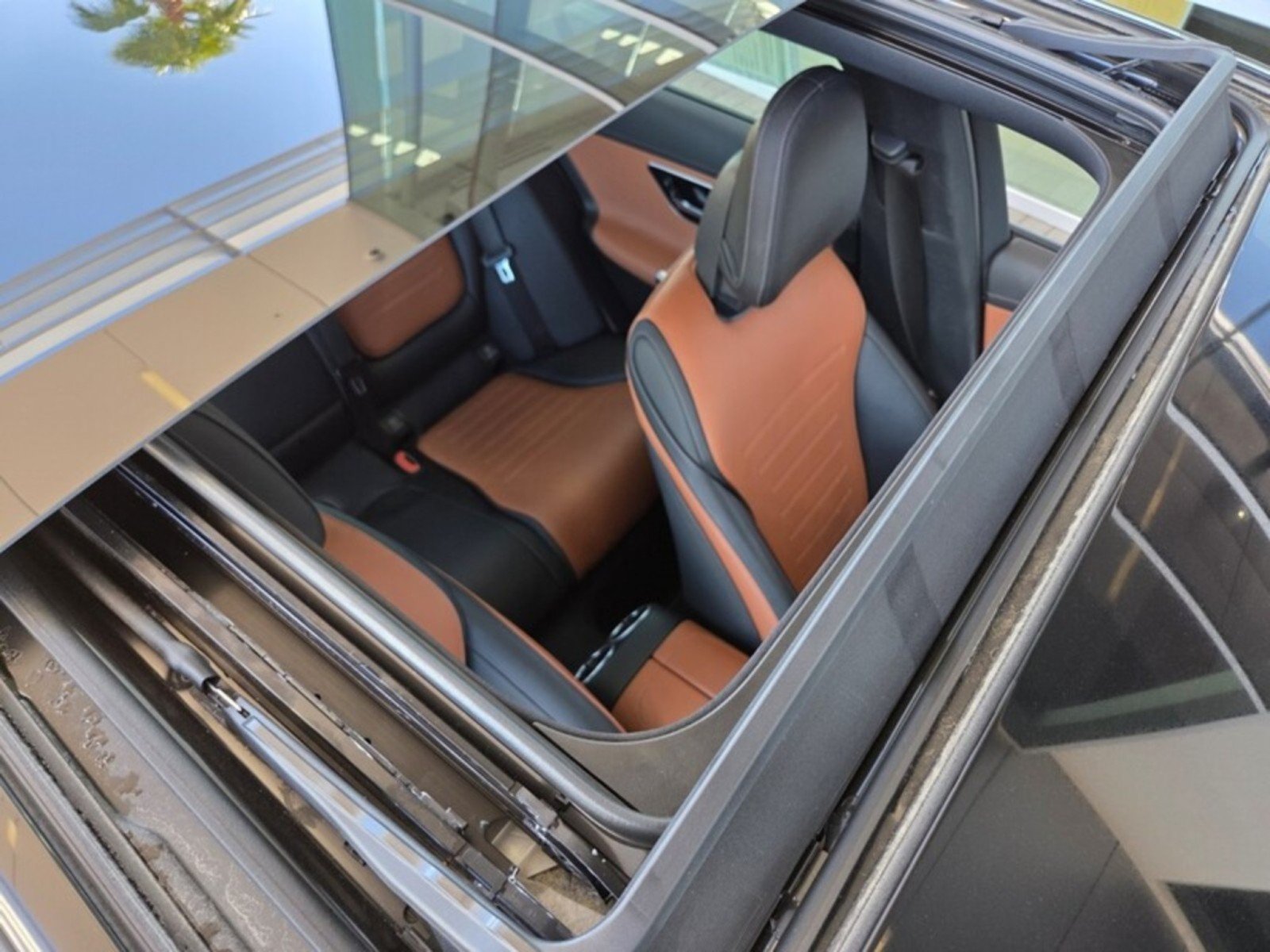 Certified 2024 Mercedes-Benz C 300 4MATIC Sedan image 22