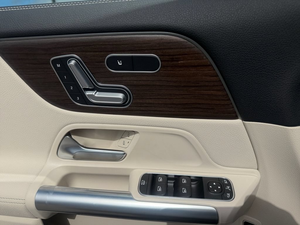New 2026 Mercedes-Benz GLA 250 image 16