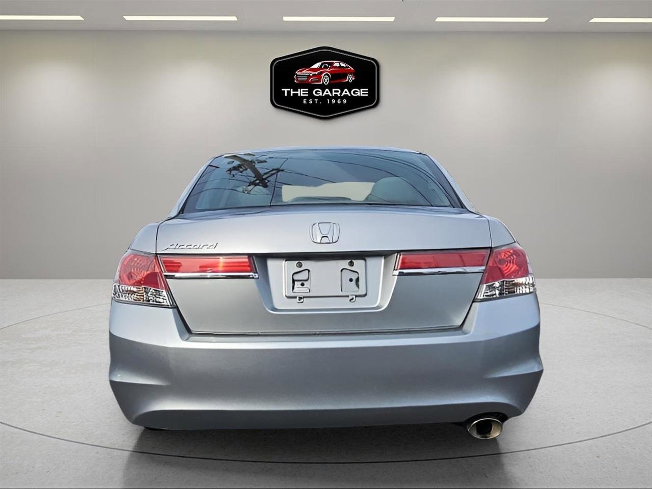 Used 2011 Honda Accord LX image 5
