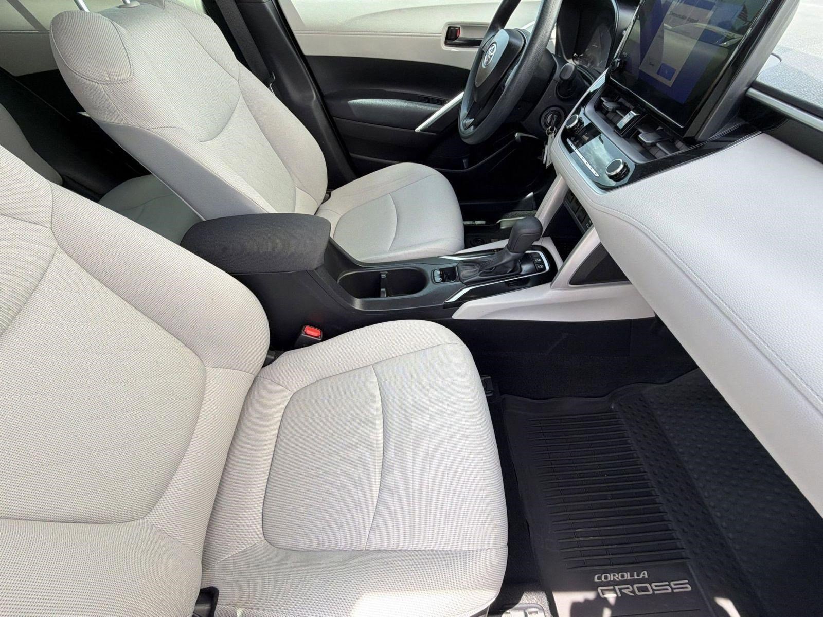 Certified 2023 Toyota Corolla Cross L FWD image 34