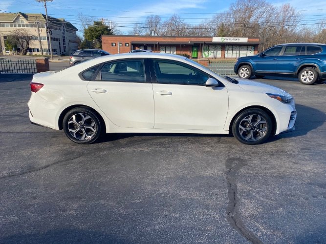Used 2021 Kia Forte LXS image 3