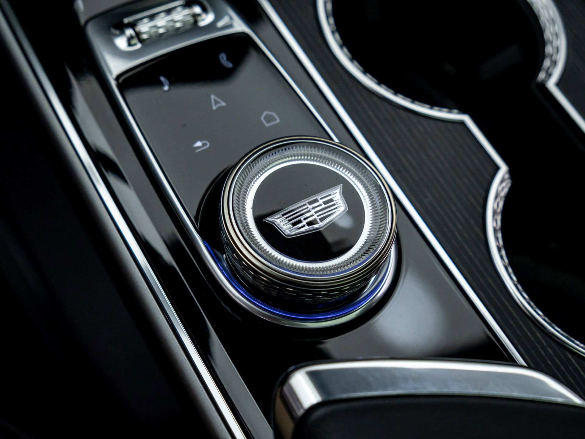 Used 2025 Cadillac Lyriq Luxury w/ LPO, Floor Liner Package image 26