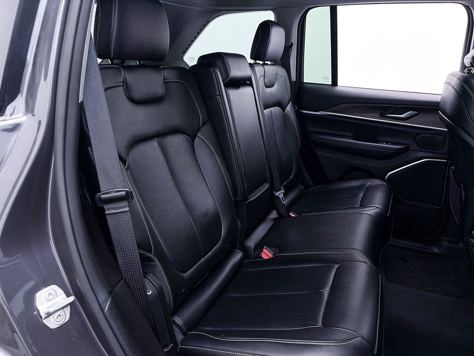 Used 2022 Jeep Grand Cherokee Limited 4xe AWD/4WD image 38