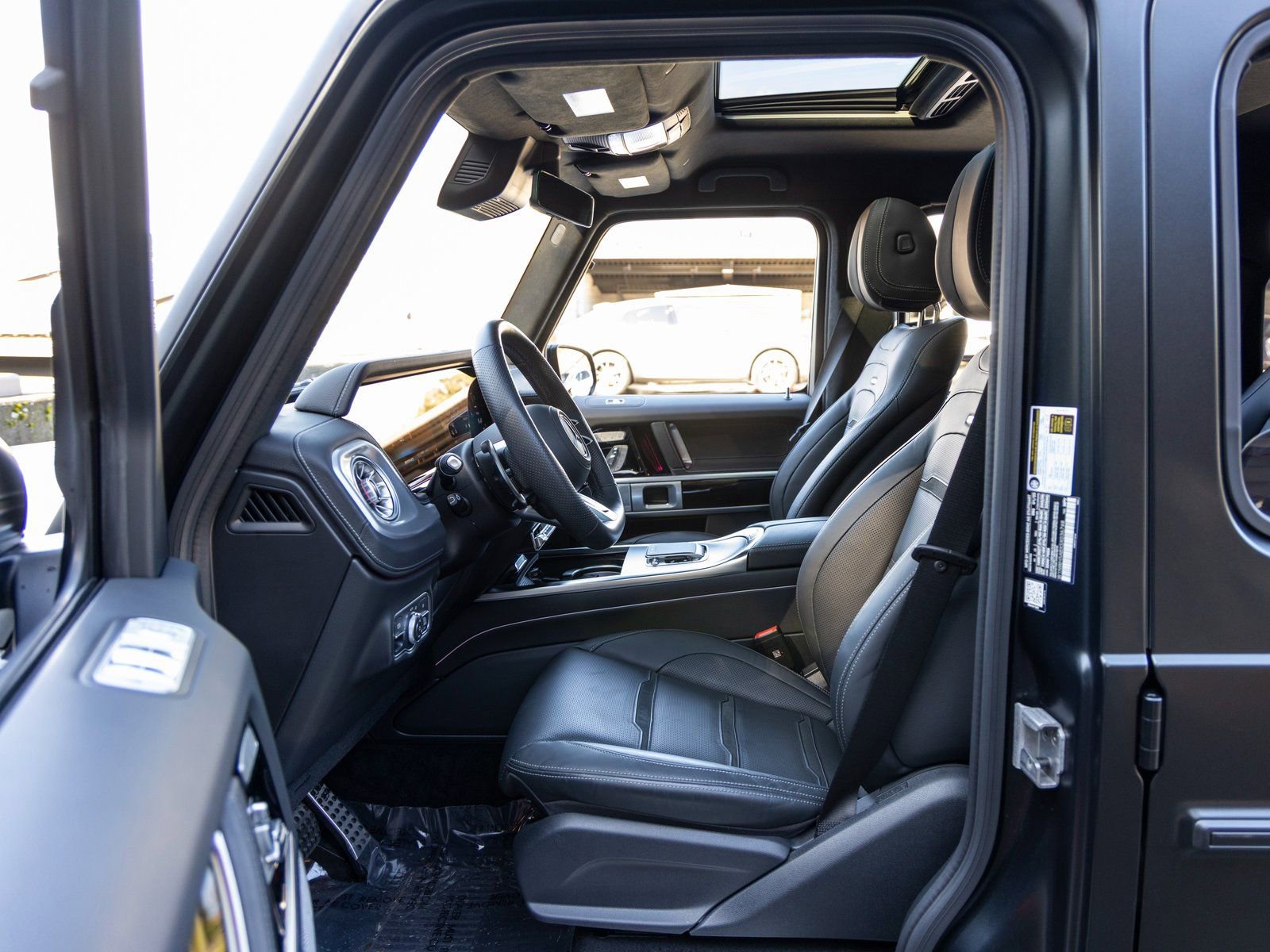 Used 2025 Mercedes-Benz G 63 AMG 4MATIC image 27