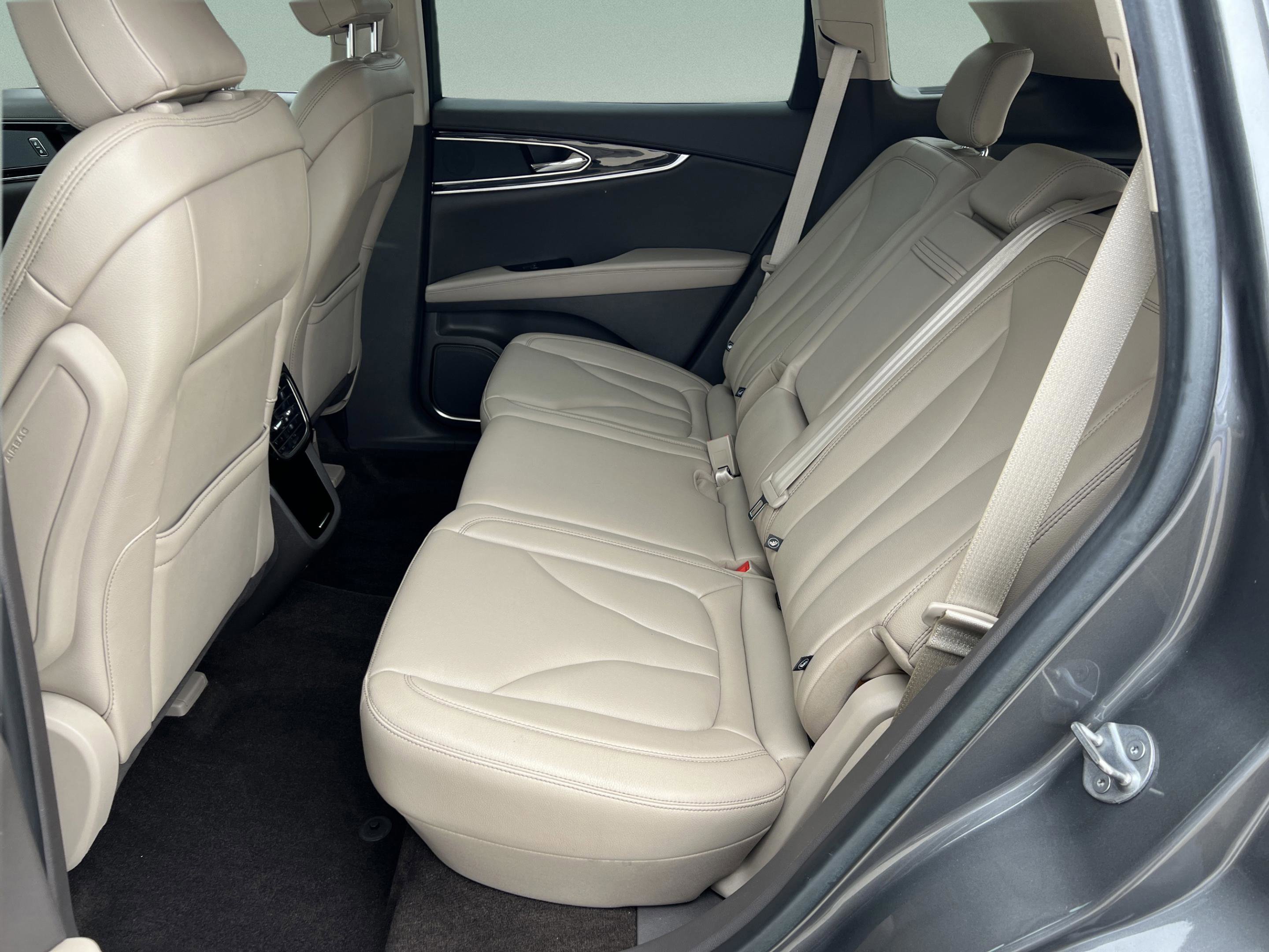 Certified 2023 Lincoln Nautilus FWD w/ Premium Package image 22