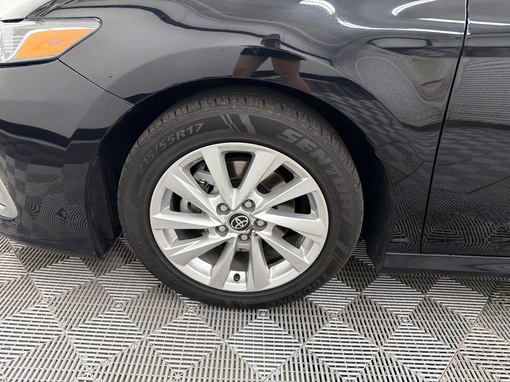 Used 2023 Toyota Camry LE FWD image 12