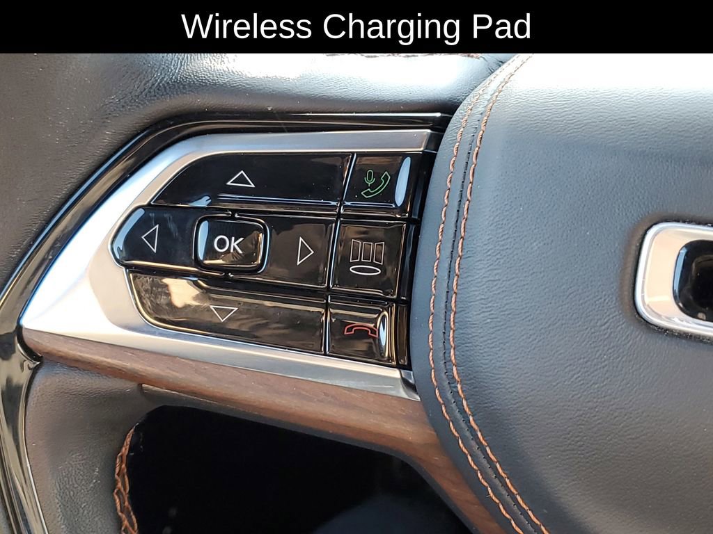 Used 2023 Jeep Grand Cherokee Summit w/ Luxury Tech Group V image 13