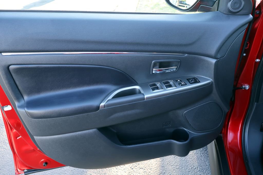 Used 2025 Mitsubishi Outlander Sport ES AWD/4WD image 26