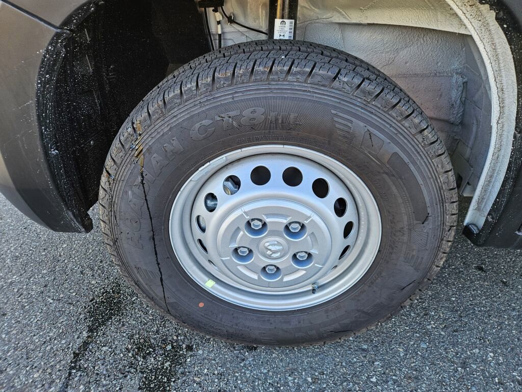 New 2026 RAM ProMaster 2500 w/ Convenience Group FWD image 8