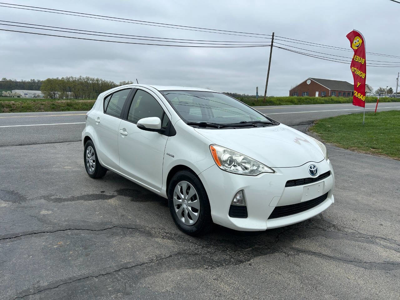 Used 2012 Toyota Prius C Three image 3