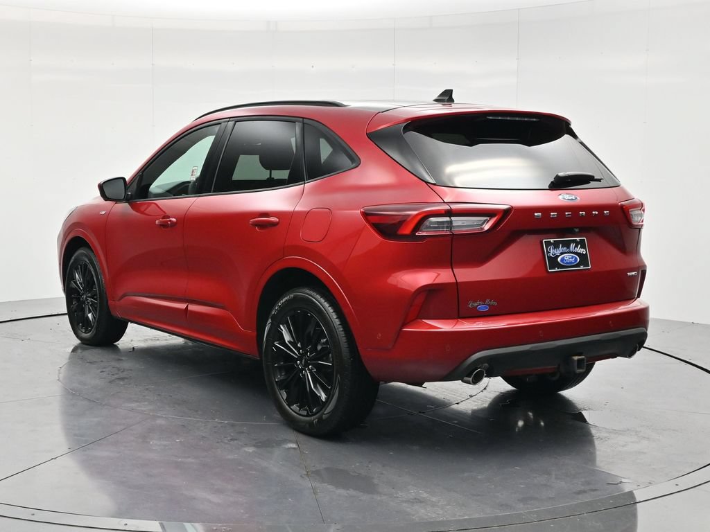 Used 2023 Ford Escape ST-Line Elite w/ Premium Technology Package AWD/4WD image 7