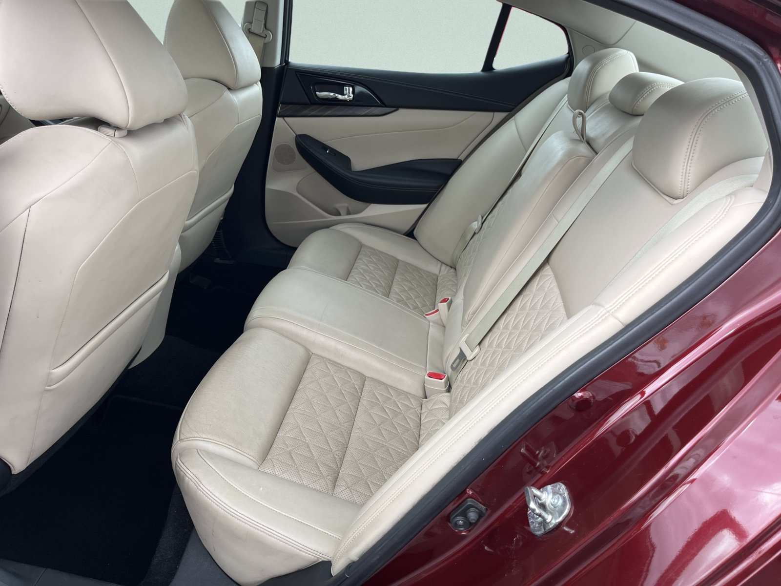 Used 2016 Nissan Maxima Platinum FWD image 18