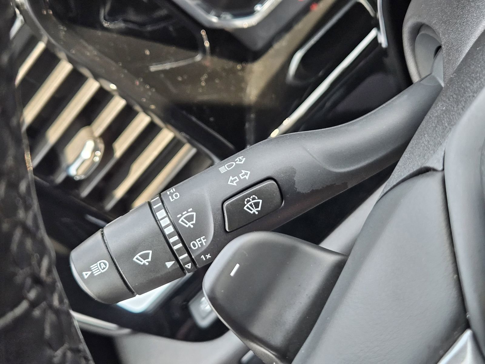 Certified 2024 Chevrolet Silverado 1500 LTZ w/ LTZ Premium Texas Edition image 29