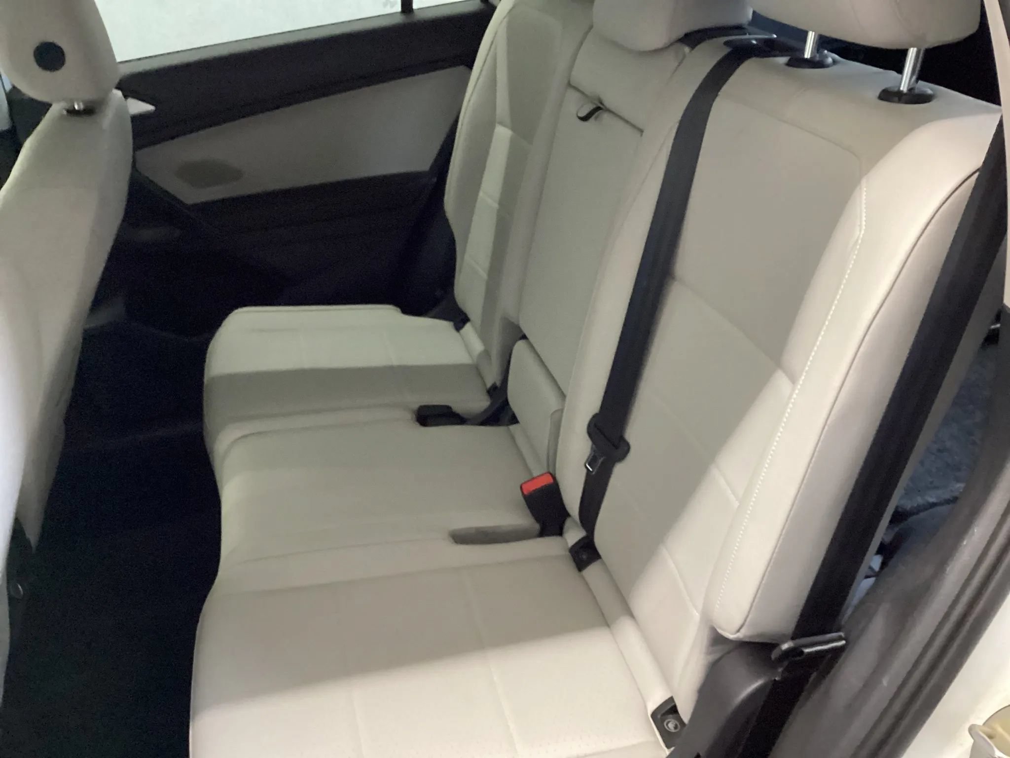 Used 2021 Volkswagen Tiguan SE w/ Panoramic Sunroof Package AWD/4WD image 8