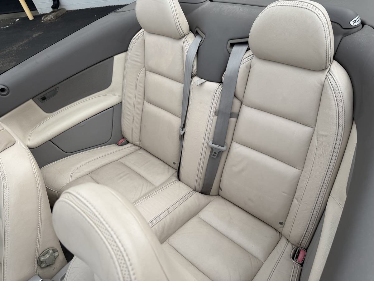 Used 2011 Volvo C70 T5 image 10