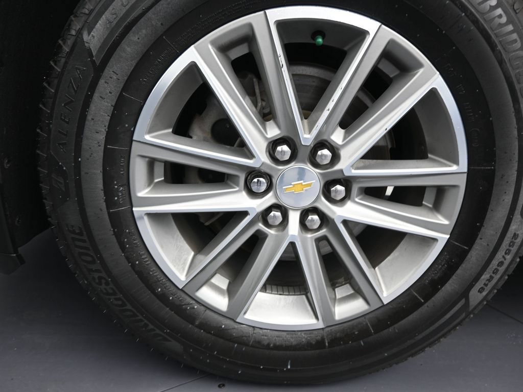 Used 2023 Chevrolet Traverse LT FWD image 15