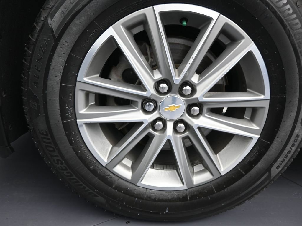 Used 2023 Chevrolet Traverse LT image 15