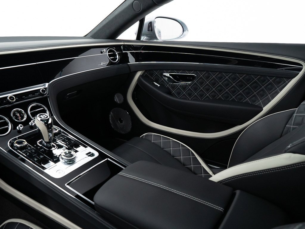 Used 2024 Bentley Continental GT Speed image 25