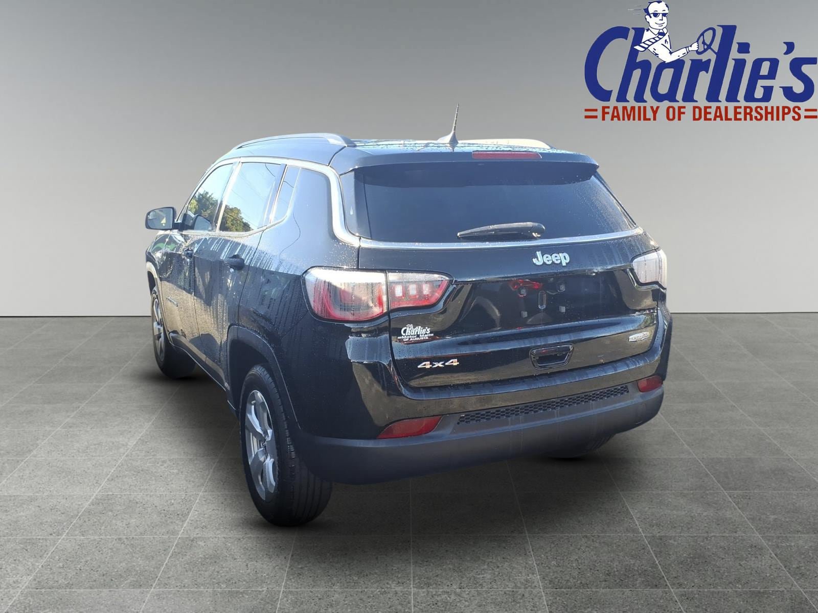 Used 2019 Jeep Compass Latitude w/ Cold Weather Group AWD/4WD image 5