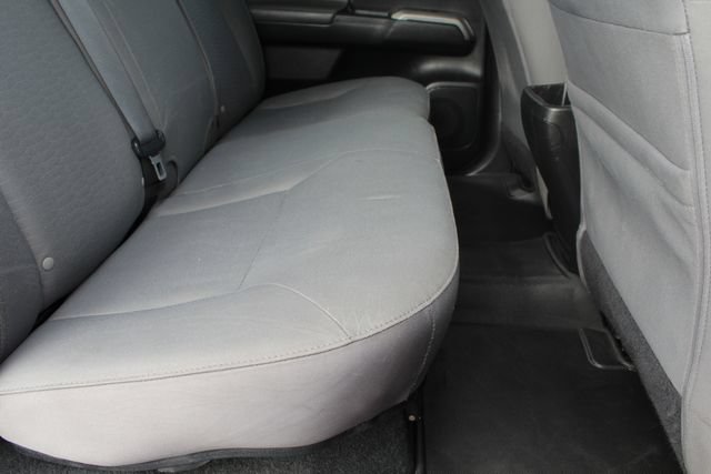 Used 2016 Toyota Tacoma SR5 w/ SR5 Appearance Package (SN) RWD image 33