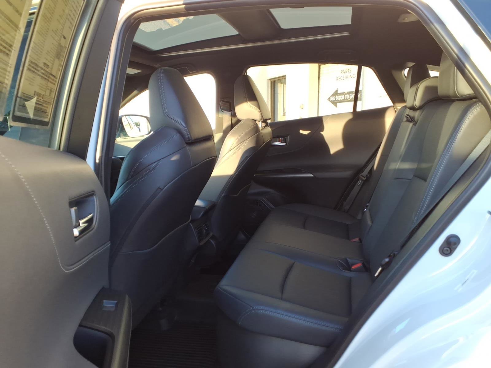 Used 2024 Toyota Venza Limited AWD/4WD image 16