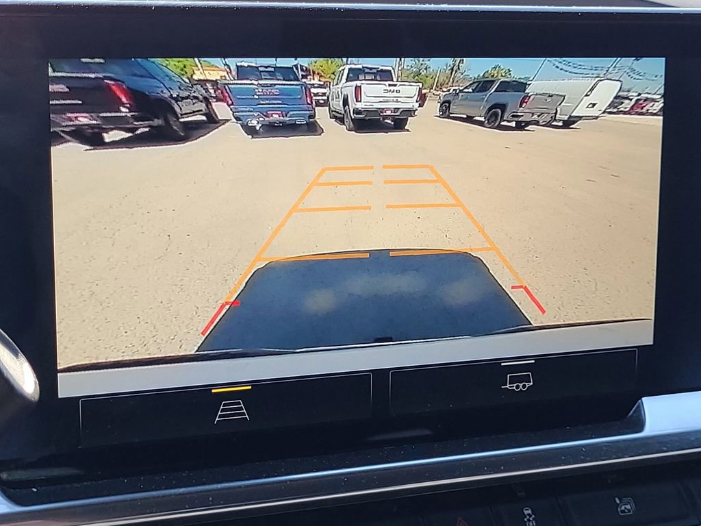 Certified 2025 Chevrolet Silverado 1500 LT AWD/4WD image 15